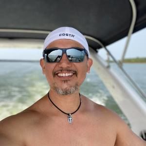 Meet your Posher, Ramiro